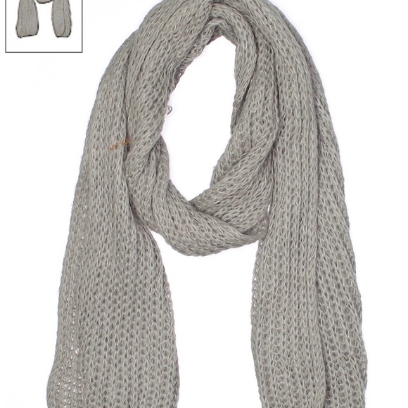 Elegant Gray Knit Scarf - Picture 1 of 1